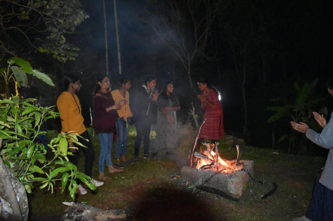 Munnar Tent Hills Resort Devikolam Exterior photo